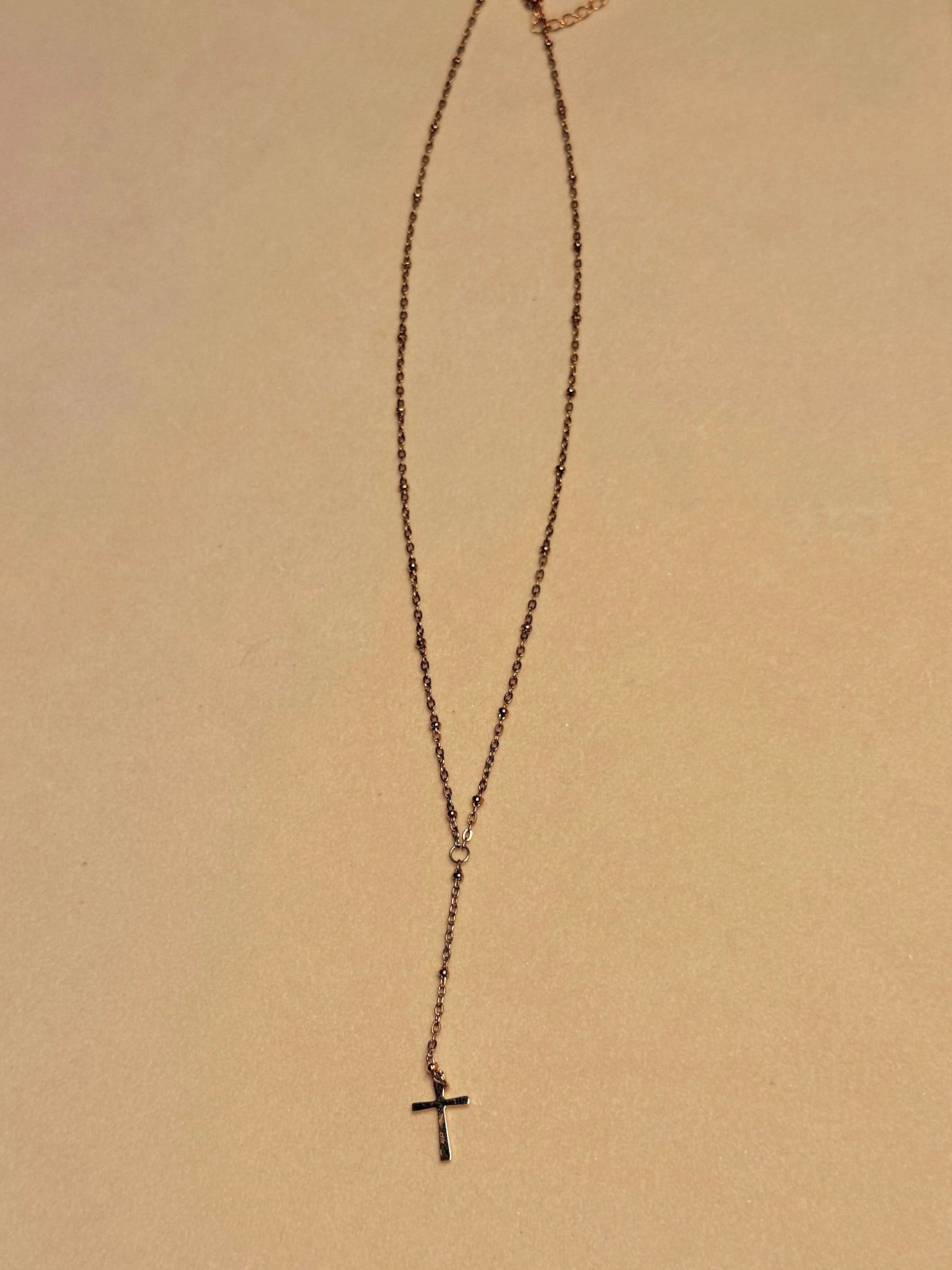 GRATIA — Gouden Kruis Lariat.