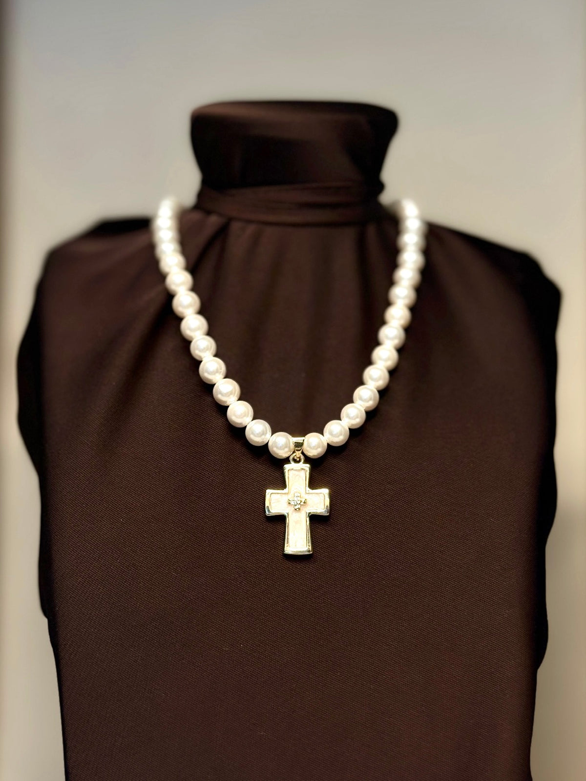 MARGARITA — Parelketting met Kruis