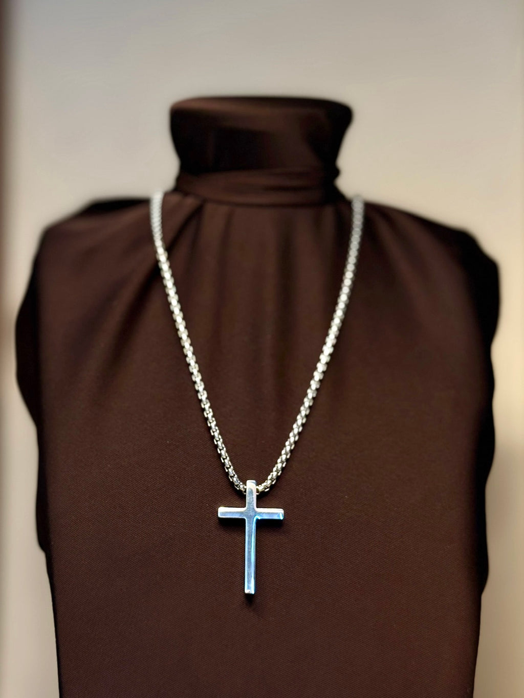 SANCTUS — Zilveren Kruis Ketting