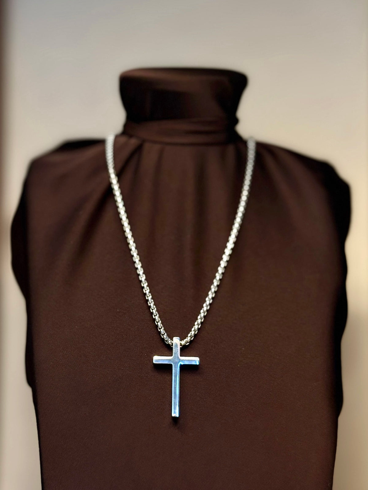SANCTUS — Zilveren Kruis Ketting