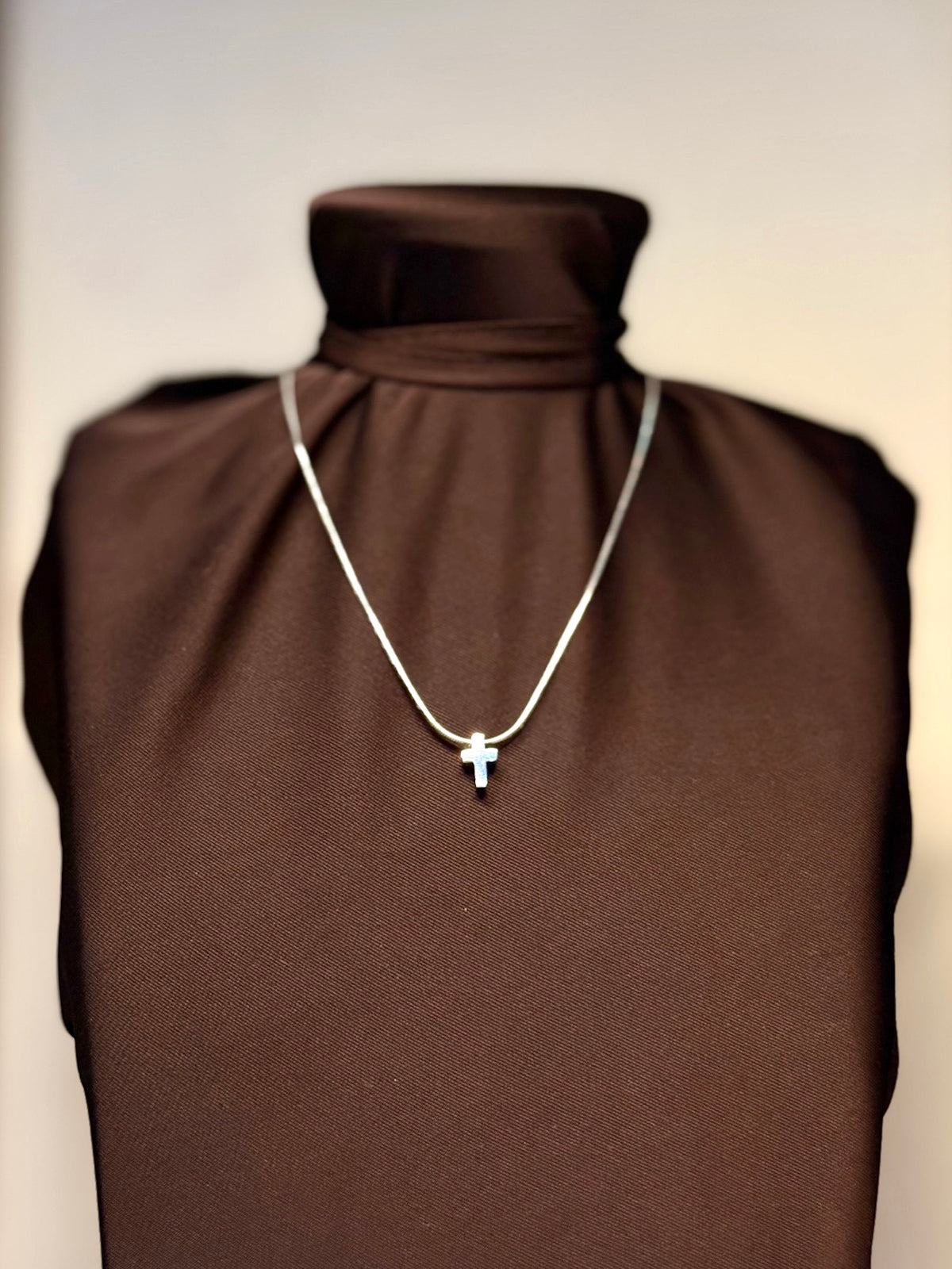 STELLA — Zilveren Fijne Kruis Ketting.